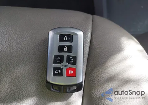 2017 Toyota Sienna Xle 8 Passenger z USA, uszkodzony, nr VIN 5TDYZ3DC4HS887805